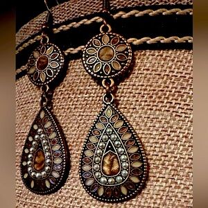 It is Well Boutique; Boho Faux Stone Drop Earrings; NWT